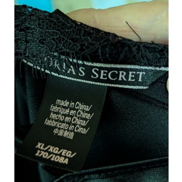 Victoria's Secret black satin charmeuse unconventional lace chemise nightgown XL - Picture 2 of 9